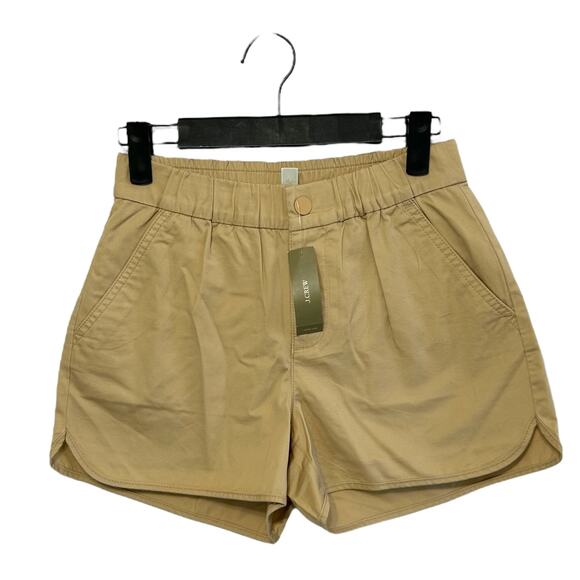 J. Crew Lightweight Chino Pull-On Short NWT Women's Sz XXS Beige Pleated Chic - Picture 1 of 7